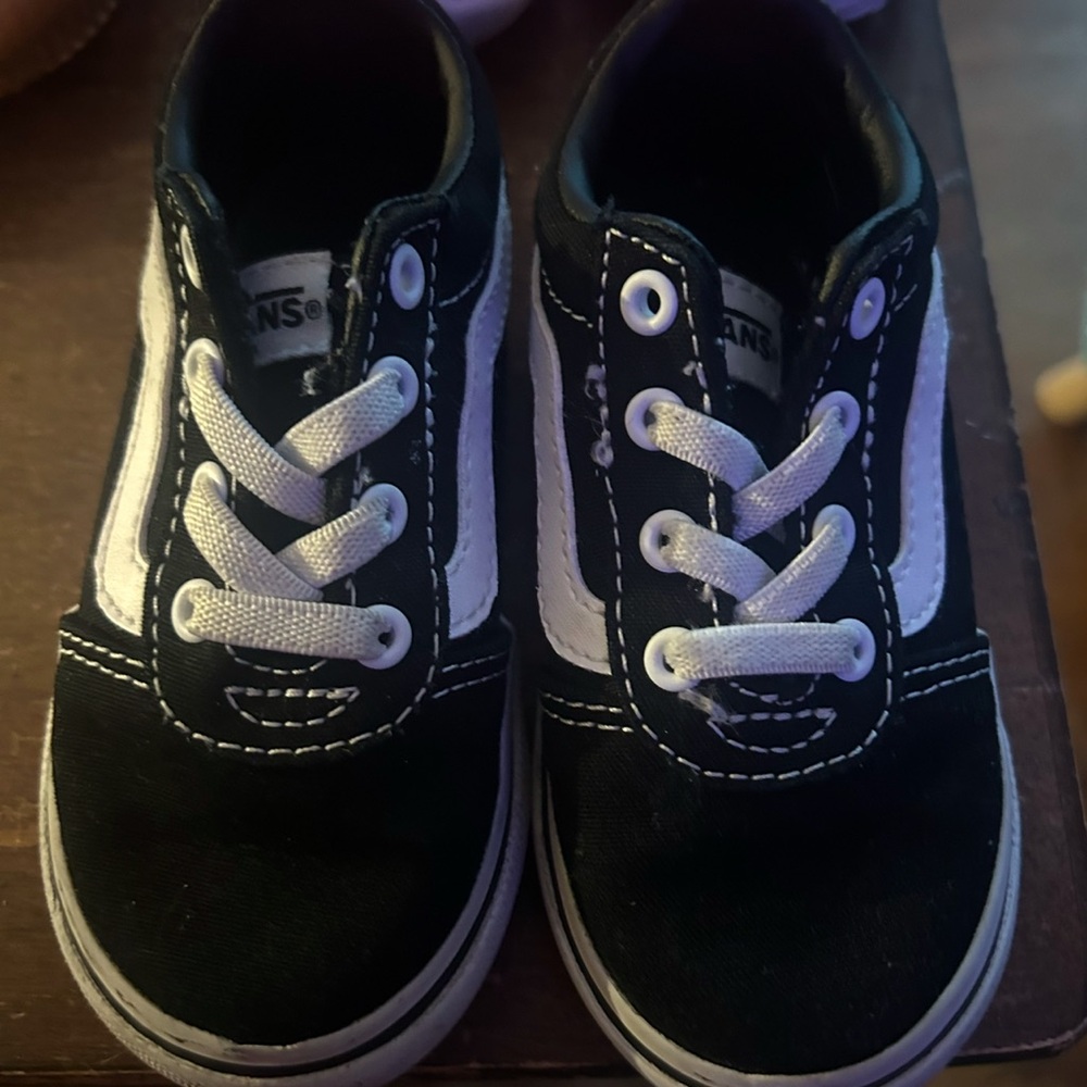 Vans Kids Sneakers Black and White